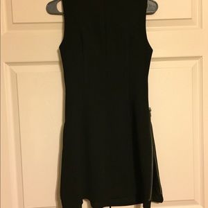 ❤️BCBGeneration Black dress zippers on side size 0